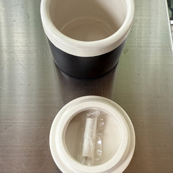 Small Ceramic Container with Lid Perfect for Pantry and Gifting - Picture 3 of 5